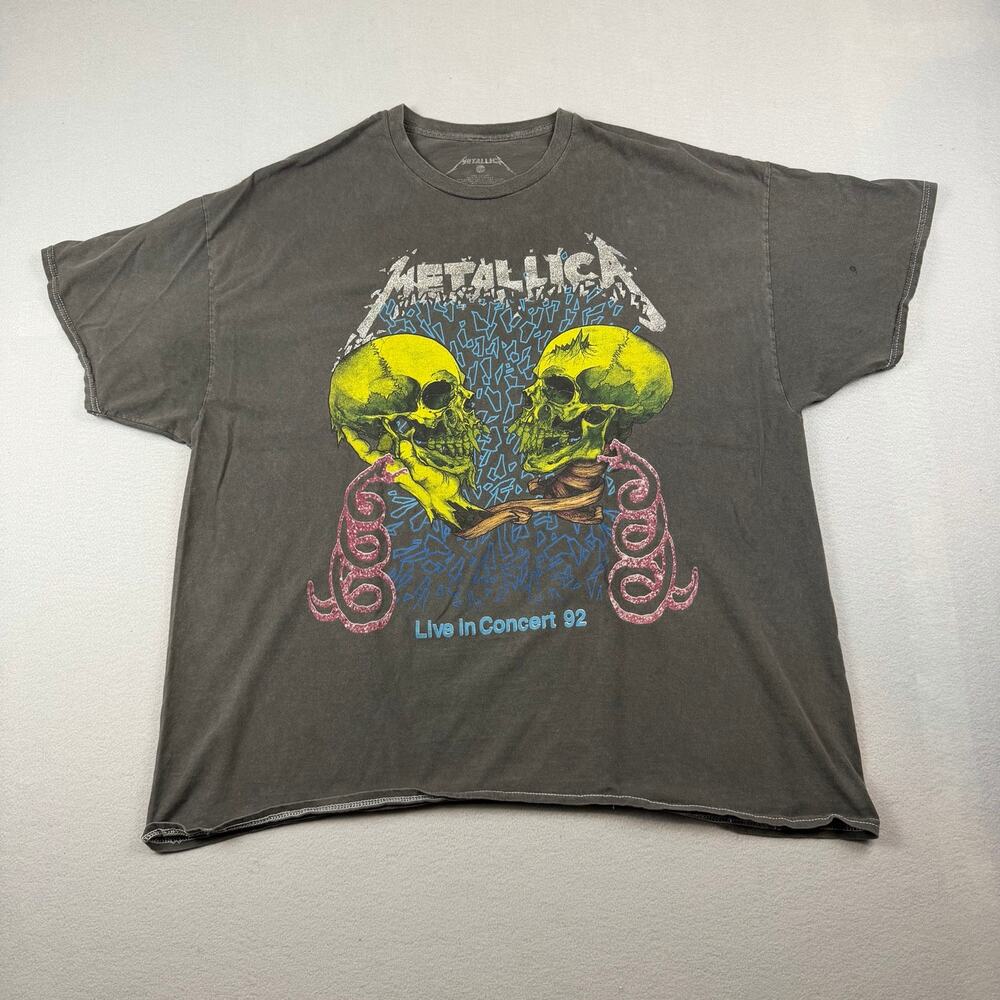 Metallica Live in Concert 92 Graphic Tee